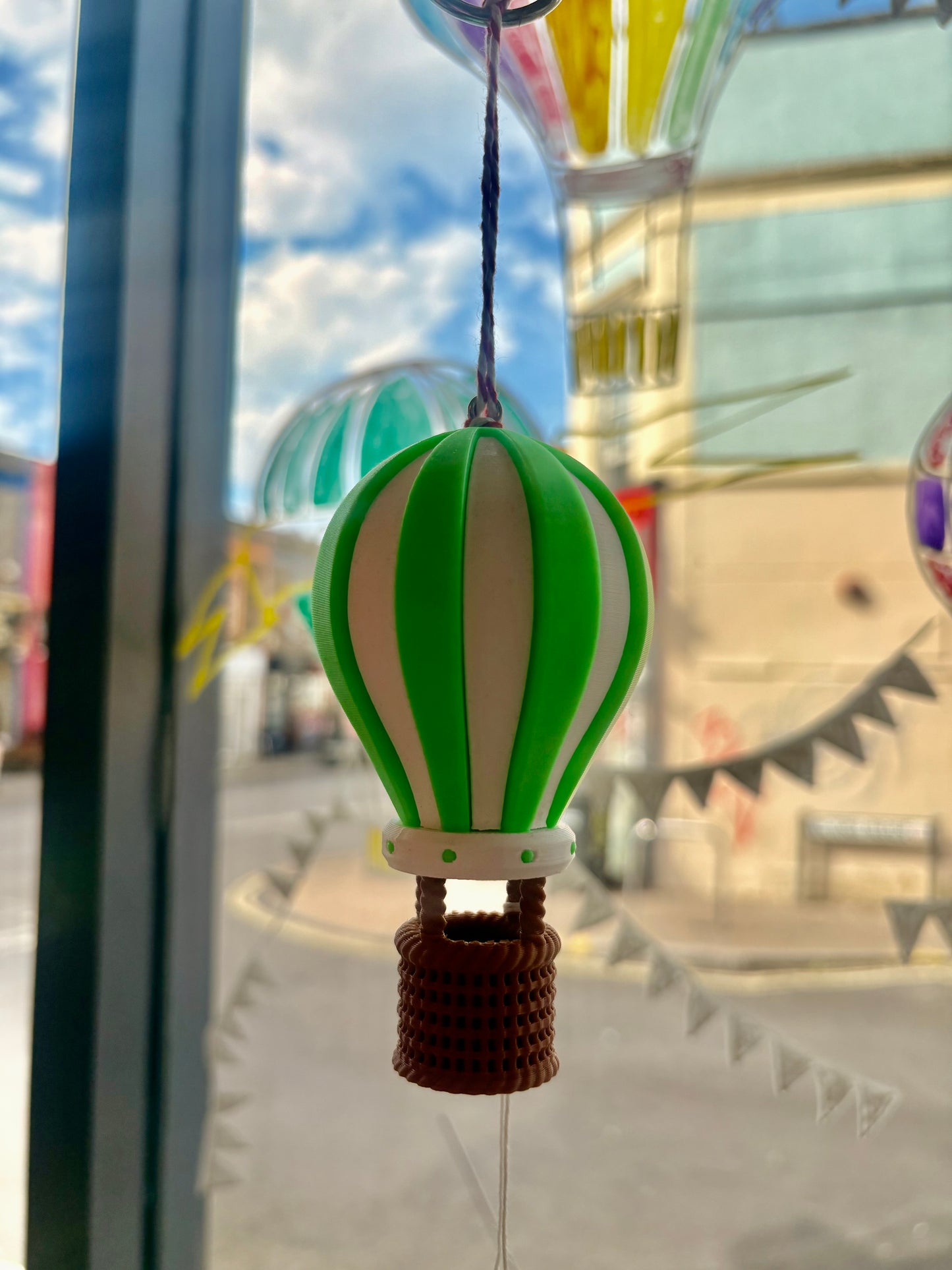 3D Printed Hot Air Balloon Decoration (11cm) | Colourful Hanging or Freestanding Balloon Ornament | Unique Gift UK
