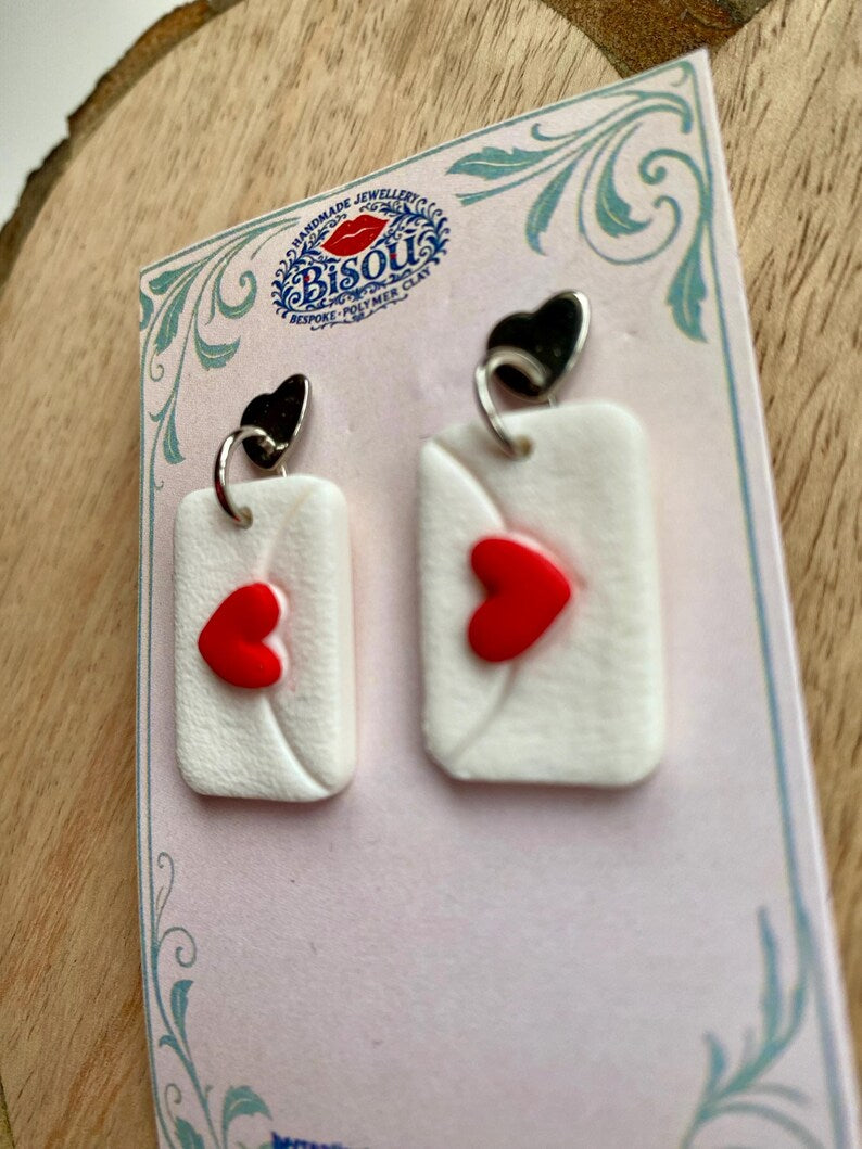 Bisou heart envelope earrings