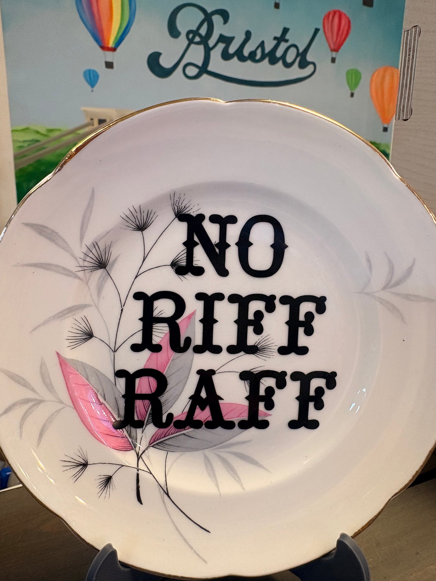Vintage Vulgar Emporium No Riff Raff